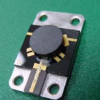 RDKF RDKC 4-Hole微帶隔離器和循環器RADITEK